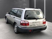 Gebraucht Subaru Forester 125 PS (91 kW) 2001 Grau SUV