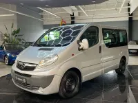 Gebraucht Opel Vivaro 114 PS (83 kW) 2013 Starsilber m2 Van / Kleinbus