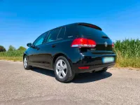 Gebraucht VW Golf VI Team 105 PS (77 kW) 2011 Schwarz Kleinwagen