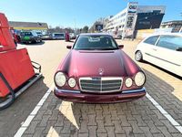 Brugt Mercedes E230 Elegance 150 HK (110 kW) 1996 Rød Sedan