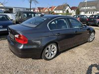 Gebraucht BMW 325 218 PS (160 kW) 2005 Sparkling graphite metallic Limousine