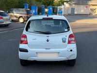 Second-hand Renault Twingo 60 CP (44 kW) 2009 Alb Hatchback