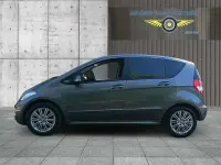 Gebraucht Mercedes A200 Elegance 136 PS (100 kW) 2009 Mountaingrau met. Limousine