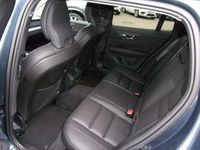 Gebraucht Volvo V60 145 PS (106 kW) 2024 Kombi