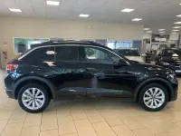 Usata VW T-Roc R-line 150 CV (110 kW) 2022 Nero SUV