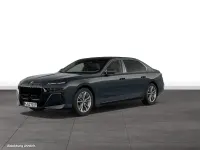Gebraucht BMW 740 299 PS (219 kW) 2025 Grau Limousine