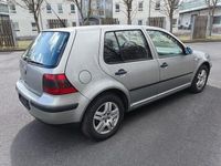 Gebraucht VW Golf IV 102 PS (75 kW) 2001 Silber Limousine