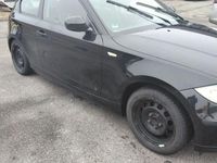 Gebraucht BMW 116 Sport Line 122 PS (89 kW) 2010 Schwarz Kleinwagen