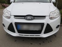Gebraucht Ford Focus Trend 105 PS (77 kW) 2011 Weiß Kombi