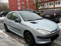 Gebraucht Peugeot 206 60 PS (44 kW) 2000 Silber Limousine