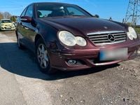 Gebraucht Mercedes C200 122 PS (89 kW) 2005 Rot Coupé