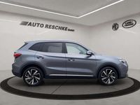 Neu MG ZS Luxury 197 PS (144 kW) 2025 Emerald green Limousine