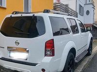 Gebraucht Nissan Pathfinder 231 PS (169 kW) 2011 Weiß SUV