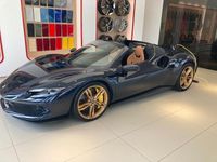 Gebraucht Ferrari 296 829 PS (609 kW) 2024 Blau Cabrio