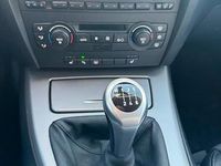 Gebraucht BMW 320 150 PS (110 kW) 2006 Schwarz Limousine