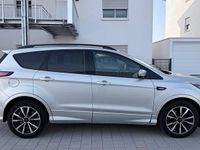 Gebraucht Ford Kuga ST-Line 150 PS (110 kW) 2019 Silber SUV