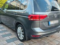 Gebraucht VW Touran 116 PS (85 kW) 2017 Grau Van / Kleinbus