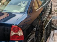 Gebraucht VW Passat 200 PS (147 kW) 2002 Blau Limousine