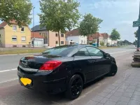 Gebraucht Opel Astra Sport 105 PS (77 kW) 2007 Schwarz Cabrio