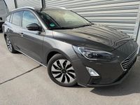 Gebraucht Ford Focus Cool & Connect 125 PS (91 kW) 2018 Grau Kombi
