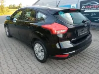 Gebraucht Ford Focus Trend 125 PS (91 kW) 2017 Schwarz Limousine