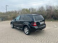Gebraucht Mercedes ML280 190 PS (139 kW) 2007 Schwarz SUV