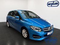 Gebraucht Mercedes B180 122 PS (89 kW) 2015 Suedseeblau  metalliclack Van / Kleinbus
