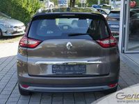 Gebraucht Renault Grand Scénic IV Intens 132 PS (97 kW) 2017 Quarzitbraun metallic/dach in blackpearlschwarz Van / Kleinbus