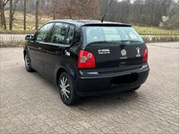 Gebraucht VW Polo 47 PS (34 kW) 2004 Schwarz Kleinwagen