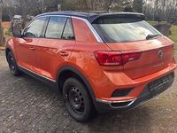 Usado VW T-Roc Style 116 HP (85 kW) 2018 Laranja SUV
