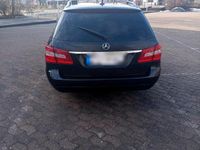 Gebraucht Mercedes E220 170 PS (125 kW) 2010 Schwarz Kombi
