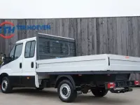 Second-hand Iveco 35.12 116 CP (85 kW) 2017 Alb Van