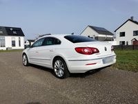 Gebraucht VW Passat 170 PS (125 kW) 2011 Weiß Coupé