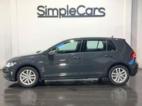Gebraucht VW Golf VII Comfortline 131 PS (96 kW) 2019 Grau Limousine