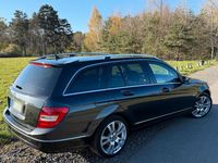Gebraucht Mercedes C200 184 PS (135 kW) 2011 Schwarz Kombi