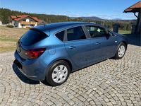 Gebraucht Opel Astra 120 PS (88 kW) 2013 Blau Kleinwagen