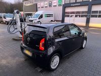 Gebraucht VW up! high up! 75 PS (55 kW) 2015 Schwarz Kleinwagen