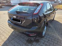 Gebraucht Ford Focus Ambiente 101 PS (74 kW) 2008 Schwarz Limousine