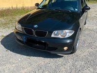 Gebraucht BMW 118 129 PS (94 kW) 2007 Schwarz Kleinwagen