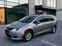 Gebraucht Chrysler Pacifica 291 PS (214 kW) 2020 Silber Van / Kleinbus