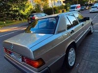 Gebraucht Mercedes 190 109 PS (80 kW) 1992 Braun Limousine