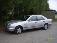 Gebraucht Mercedes 230 150 PS (110 kW) 1997 Silber metallic Limousine