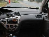 Second-hand Ford Focus Ambiente 75 CP (55 kW) 2000 Gri Berlinǎ