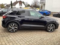 Gebraucht VW T-Roc R 150 PS (110 kW) 2023 Deep black perleffekt (metallic) SUV