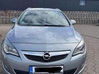 Gebraucht Opel Astra Sport 179 PS (131 kW) 2011 Grau Kombi