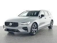 Gebraucht Volvo V60 145 PS (106 kW) 2025 Kombi