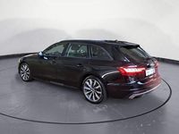 Gebraucht Audi A4 Advanced 163 PS (119 kW) 2022 Schwarz Kombi