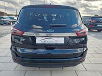 Gebraucht Ford S-MAX Titanium 150 PS (110 kW) 2020 Schwarz Van / Kleinbus
