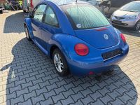Second-hand VW Beetle 101 CP (74 kW) 2004 Albastru Hatchback