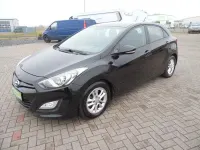 Gebraucht Hyundai i30 Trend 110 PS (80 kW) 2013 Schwarz Limousine